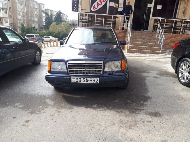 Mercedes E 250 1995, 482,751 km - 2.5 l - Bakı