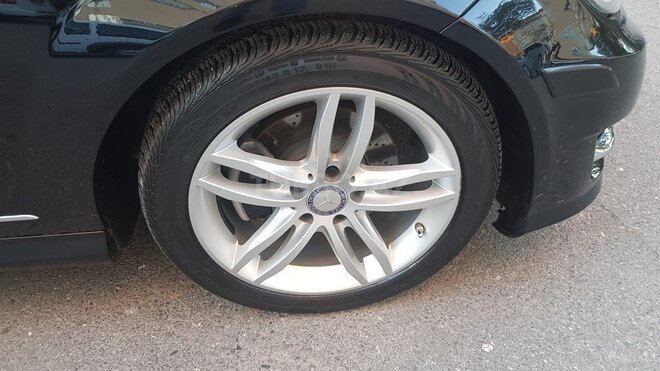 Mercedes C 250 2013, 62,800 km - 1.8 l - Bakı