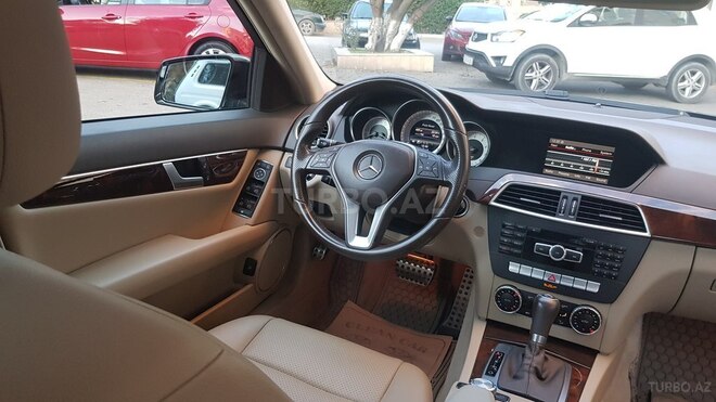 Mercedes C 250 2013, 62,800 km - 1.8 l - Bakı