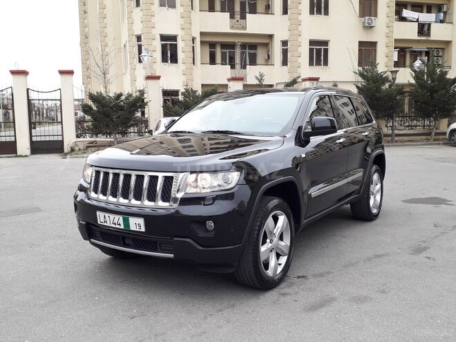 Jeep Grand Cherokee 2012, 124,000 km - 3.6 л - Bakı