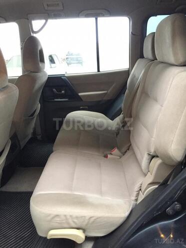 Mitsubishi Pajero 2005, 178,000 km - 3.0 л - Gəncə