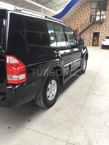 Mitsubishi Pajero 2005, 178,000 km - 3.0 л - Gəncə