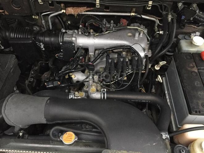 Mitsubishi Pajero 2005, 178,000 km - 3.0 л - Gəncə