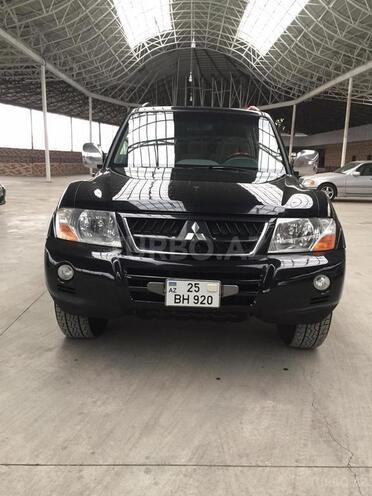Mitsubishi Pajero 2005, 178,000 km - 3.0 л - Gəncə