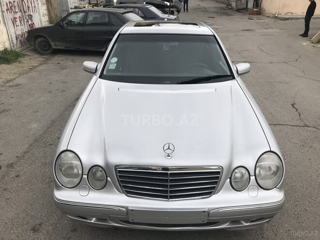 Mercedes E 240 2000, 220,000 km - 2.6 l - Bakı