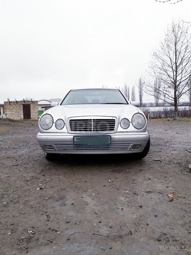 Mercedes E 240 1998, 277,000 km - 2.4 l - Şəmkir