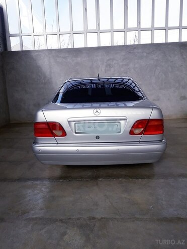 Mercedes E 240 1998, 277,000 km - 2.4 l - Şəmkir