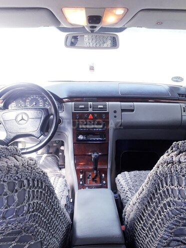 Mercedes E 240 1998, 277,000 km - 2.4 l - Şəmkir