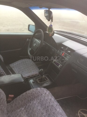 Mercedes C 180 1995, 225,000 km - 2.0 l - Gəncə