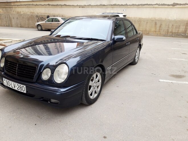 Mercedes E 280 1999, 320,000 km - 2.8 l - Bakı