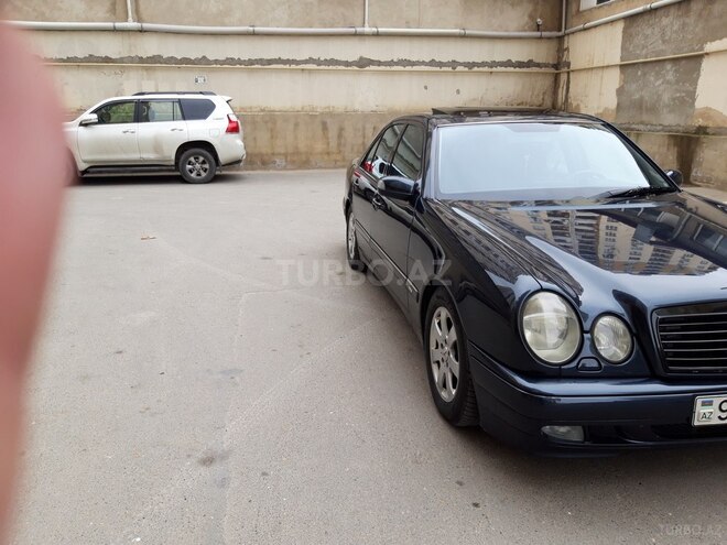 Mercedes E 280 1999, 320,000 km - 2.8 l - Bakı