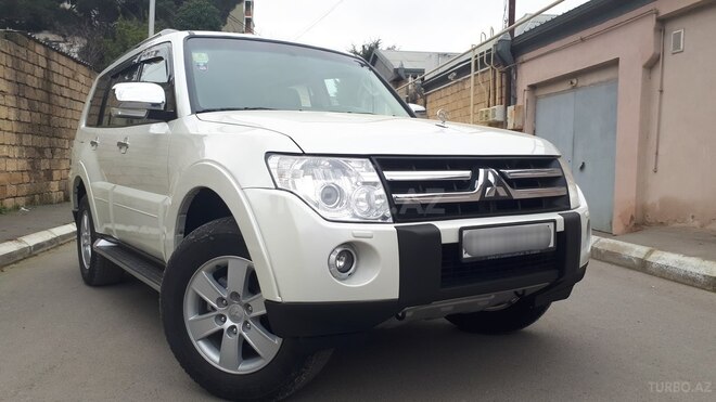 Mitsubishi Pajero 2008, 135,000 km - 3.0 l - Bakı
