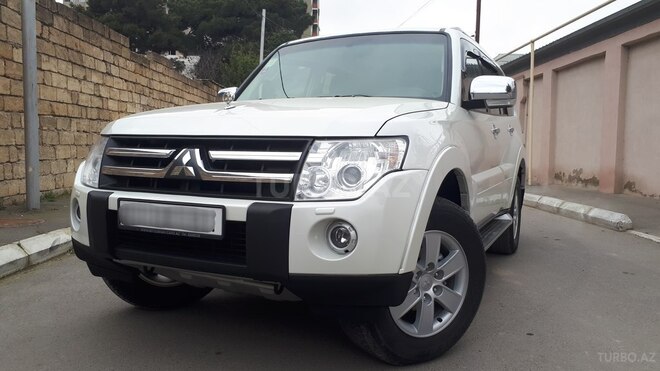Mitsubishi Pajero 2008, 135,000 km - 3.0 l - Bakı