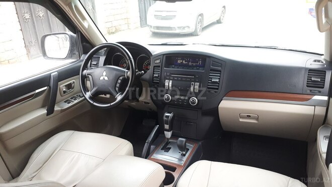 Mitsubishi Pajero 2008, 135,000 km - 3.0 l - Bakı