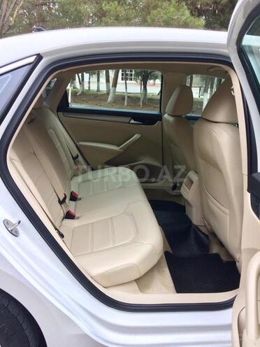 Volkswagen Passat 2015, 45,485 km - 1.8 l - Xırdalan
