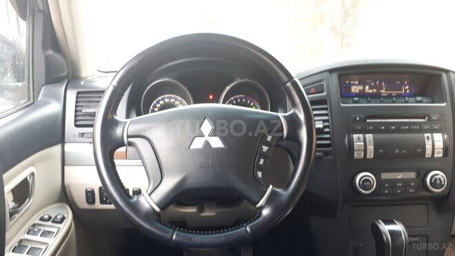 Mitsubishi Pajero 2008, 135,000 km - 3.0 l - Bakı