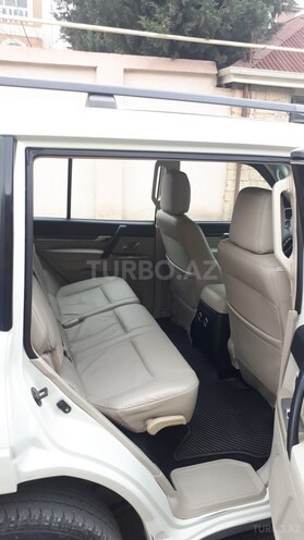 Mitsubishi Pajero 2008, 135,000 km - 3.0 l - Bakı