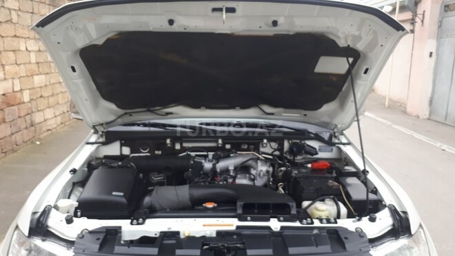 Mitsubishi Pajero 2008, 135,000 km - 3.0 l - Bakı