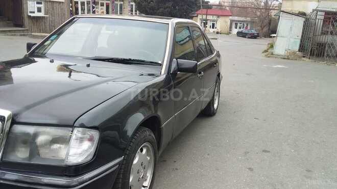 Mercedes E 230 1992, 157,965 km - 2.3 l - Bakı