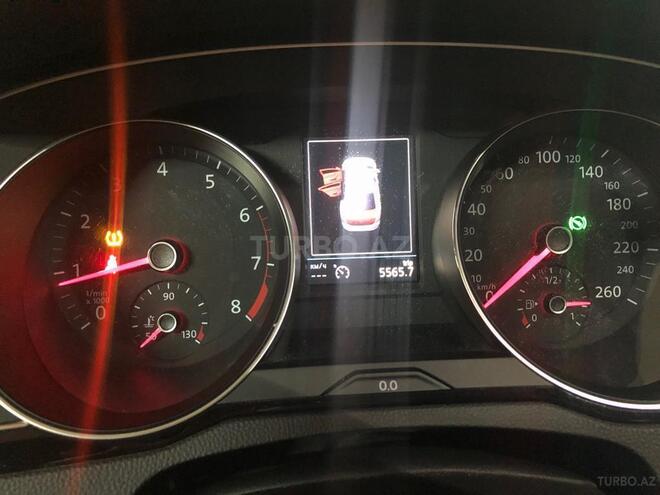 Volkswagen Passat 2017, 5,565 km - 1.8 l - Bakı