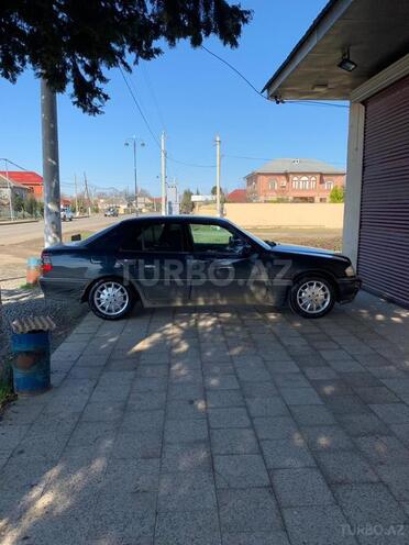 Mercedes C 220 1996, 118,000 km - 2.2 l - Lənkəran