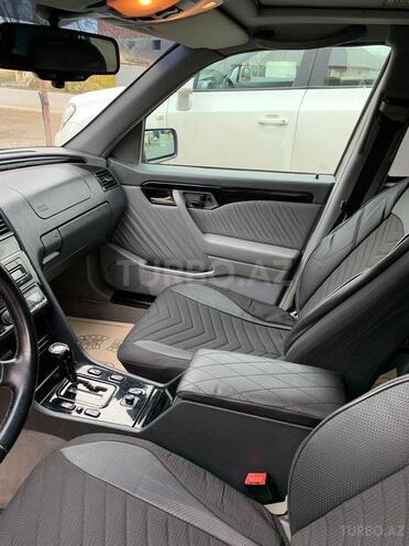 Mercedes C 220 1996, 118,000 km - 2.2 l - Lənkəran