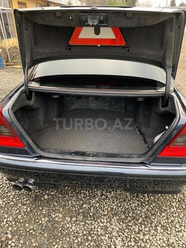 Mercedes C 220 1996, 118,000 km - 2.2 l - Lənkəran