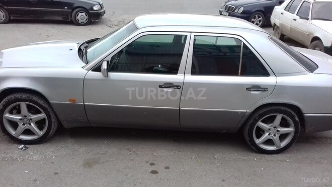 Mercedes E 300 1994, 455,000 km - 3.0 l - Bakı
