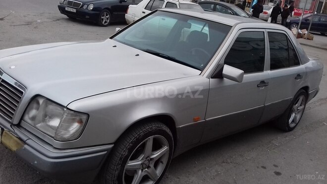 Mercedes E 300 1994, 455,000 km - 3.0 l - Bakı