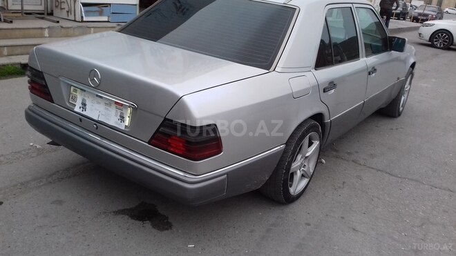 Mercedes E 300 1994, 455,000 km - 3.0 l - Bakı