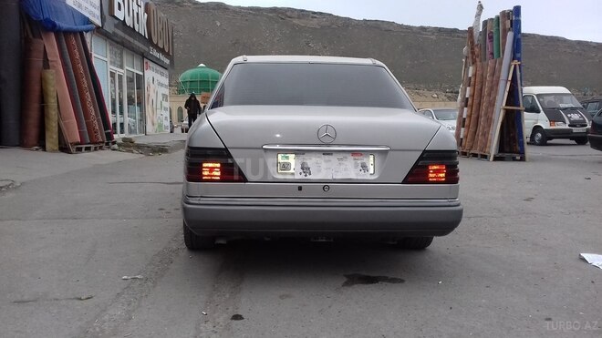 Mercedes E 300 1994, 455,000 km - 3.0 l - Bakı