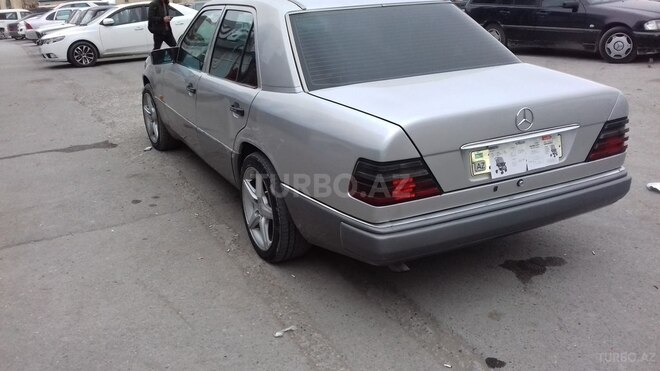 Mercedes E 300 1994, 455,000 km - 3.0 l - Bakı