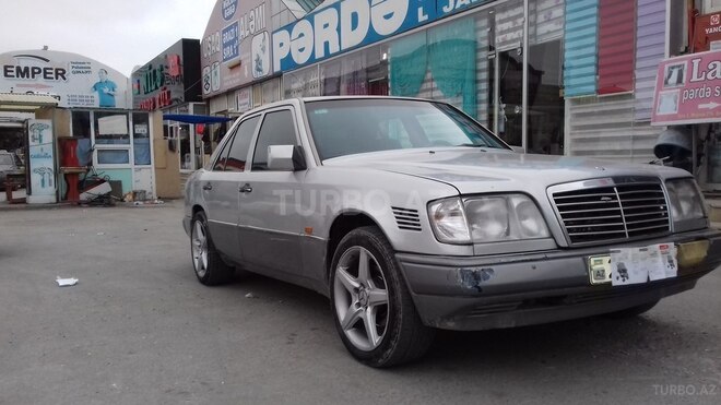 Mercedes E 300 1994, 455,000 km - 3.0 l - Bakı