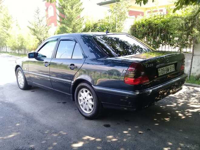 Mercedes C 200 1999, 269,400 km - 2.0 л - Şəki