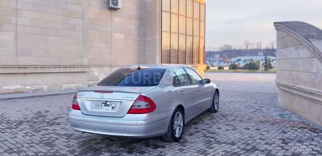 Mercedes E 350 2005, 215,000 km - 3.5 l - Quba