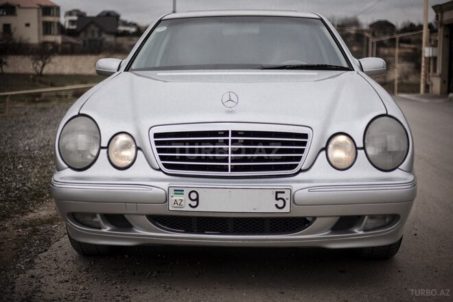 Mercedes E 320 2002, 320,000 km - 3.2 l - Bakı