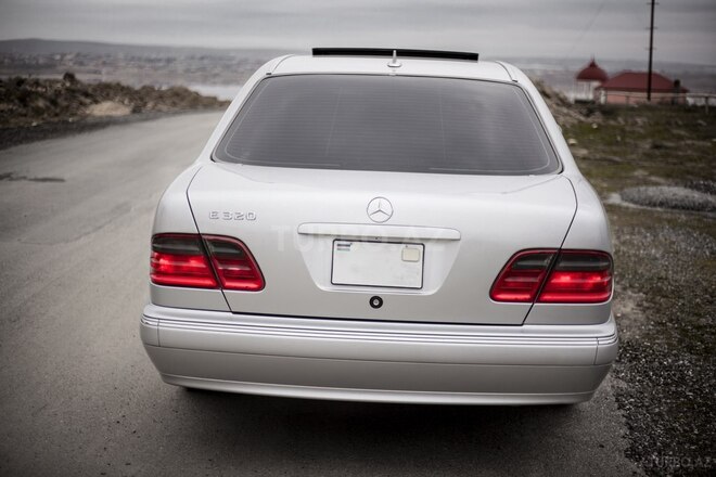 Mercedes E 320 2002, 320,000 km - 3.2 l - Bakı