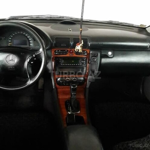 Mercedes C 220 2000, 295,000 km - 2.2 л - Bakı