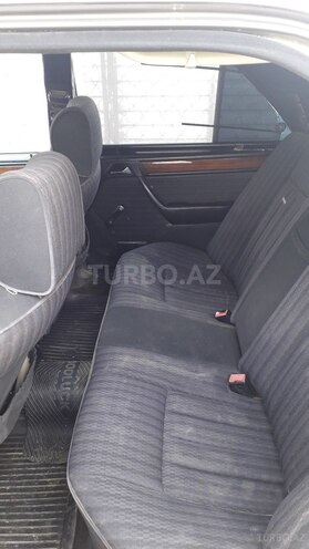 Mercedes E 200 1991, 550,000 km - 2.0 l - Biləsuvar