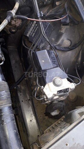 Mercedes E 200 1991, 550,000 km - 2.0 l - Biləsuvar