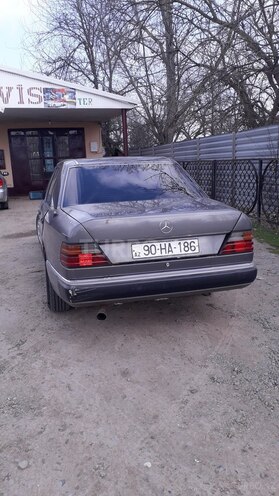 Mercedes E 200 1991, 550,000 km - 2.0 l - Biləsuvar