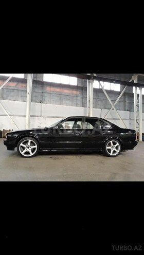 BMW 520 1990, 240,000 km - 2.0 l - Bakı