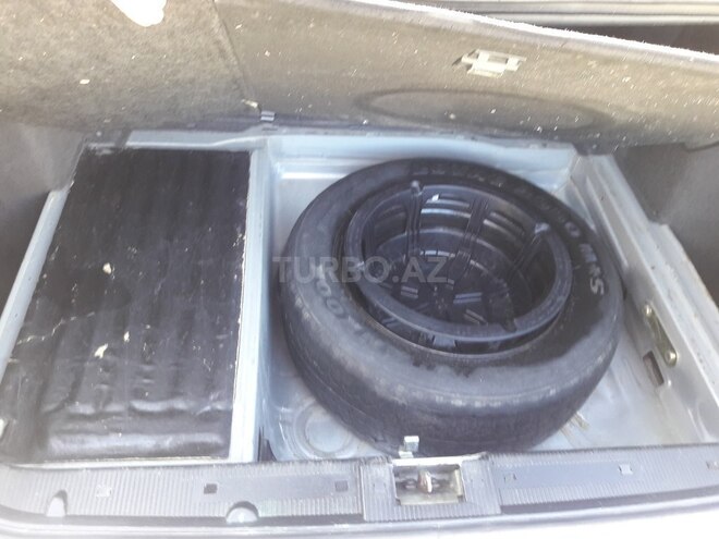 Mercedes E 240 1997, 260,000 km - 2.4 л - Bakı