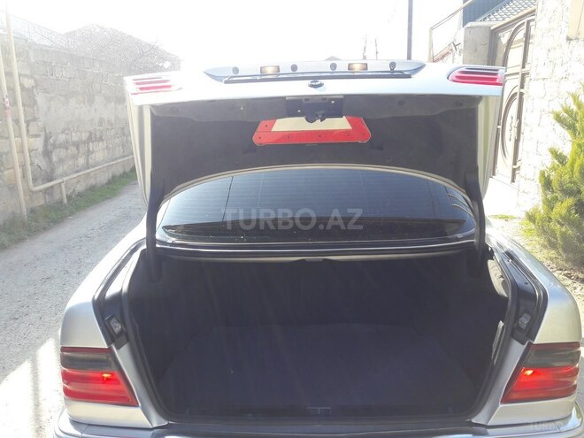 Mercedes E 240 1997, 260,000 km - 2.4 л - Bakı