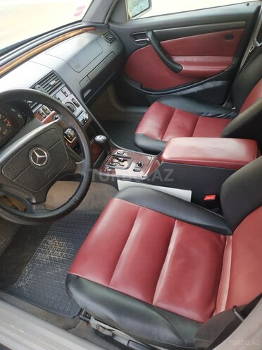 Mercedes C 200 1999, 261,000 km - 2.0 l - Sumqayıt