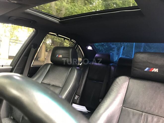 BMW 525 2002, 225,000 km - 2.5 l - Mingəçevir