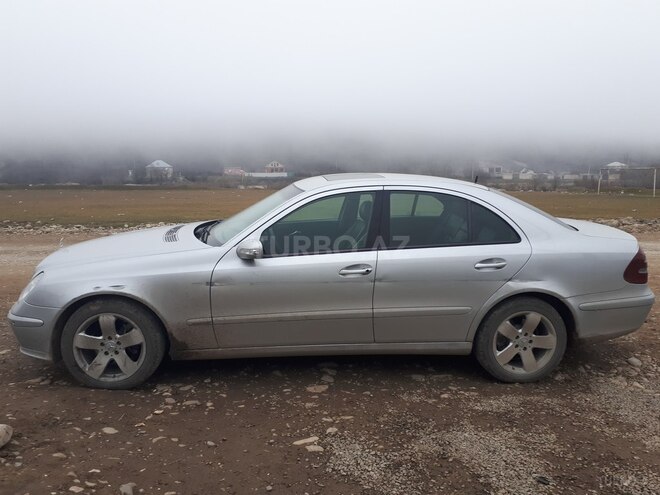 Mercedes E 220 2002, 295,342 km - 2.2 l - Quba