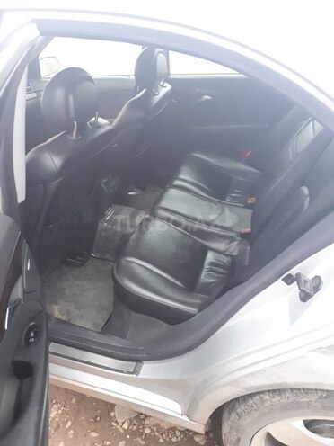 Mercedes E 220 2002, 295,342 km - 2.2 l - Quba