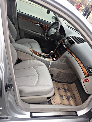 Mercedes E 240 2002, 305,000 km - 2.6 л - Bakı