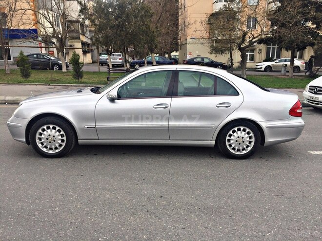 Mercedes E 240 2002, 305,000 km - 2.6 л - Bakı